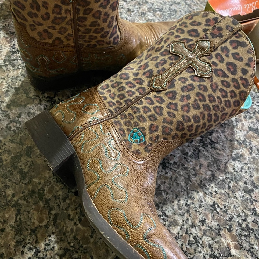 Girls Ariat Cowgirl Boots